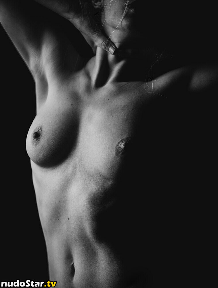 thinloth Fotografie Nudă OnlyFans Scursă #17